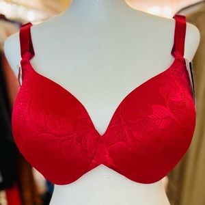 NWT Bali back smoothing underwire size 40, D style 3235 Color Red Wide Straps.